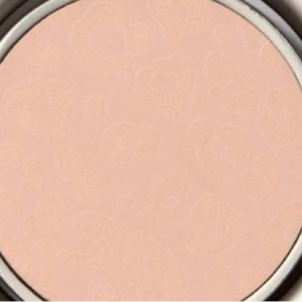 Meet your Posher, Evelin